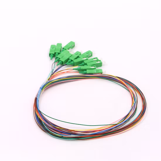 Chine 2/4/6/8/12/16/24 Core MPO/MTP LC/Sc/St/FC/Mu Connecteur FTTH Intérieur Extérieur Blindé Drop LSZH PVC Cordon de raccordement à fibre optique Câble de raccordement en queue de cochon